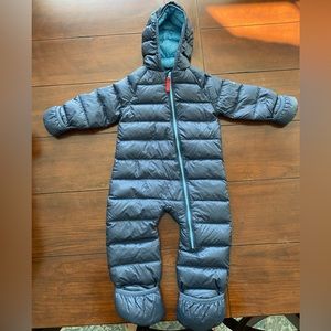 L.L. Bean Infants Ultralight 650 Down Bunting